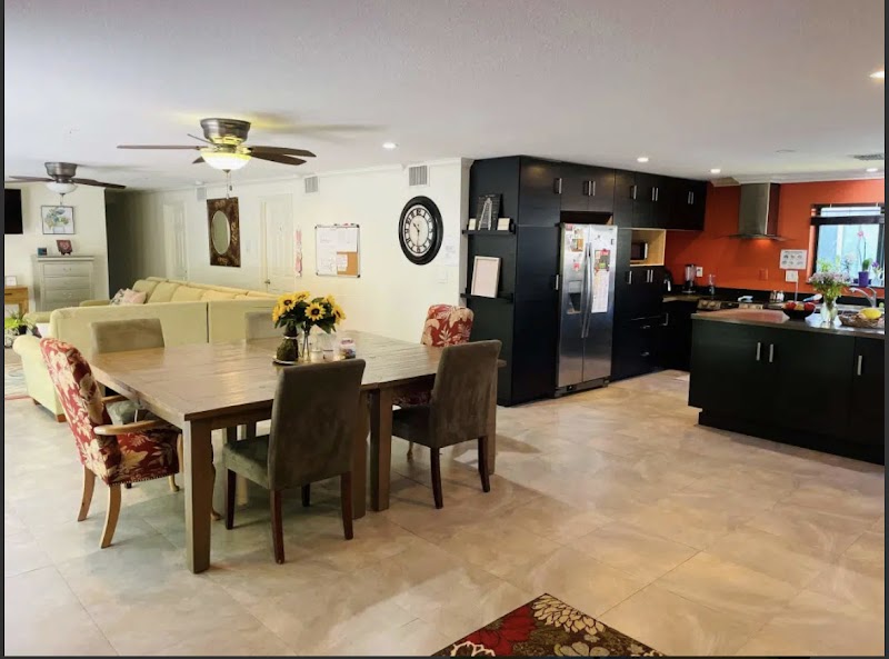 Rose Way Recovery House - Photo 3