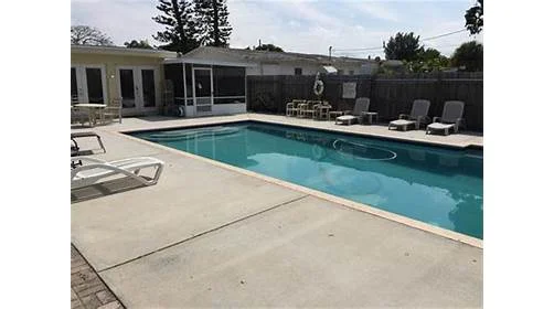 Ocean Walk Recovery Sober Living - Photo 2